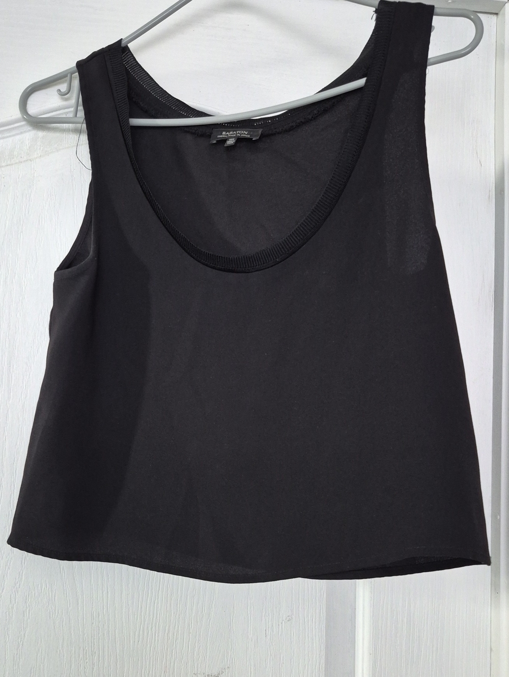 Babaton Black Scoop Neck Crop Tank Top